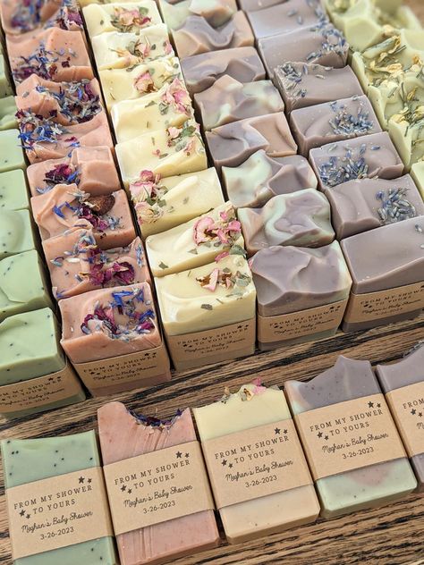 Artisan Soap Packaging, Soap Store, Handmade Soap Packaging, Soap Business, Săpunuri Handmade, Fancy Soap, Handmade Soap Recipes, Unique Soap, Market Display