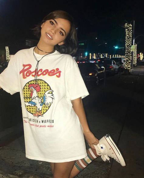 Isabel Moner, Isabela Merced, Isabela Moner, Latina Fashion, Cute Woman, Elegant Outfit, Fried Chicken, Celebrities Female, Classy Outfits