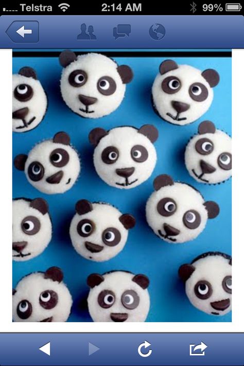 I eat chu too Cupcake Receptek, Cupcakes Bonitos, Panda Cupcakes, Bolo Panda, Tårta Design, Cookies Cupcake, Torte Cupcake, Panda Party, Creative Cupcakes