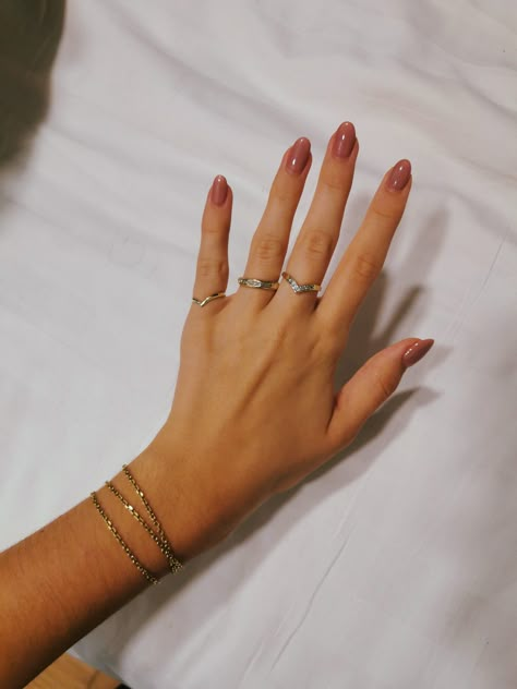 Pink, Nails, Nude, Jewelry, Gold Party Nail Extensions, Dark Pink Natural Nails, Pink Tan Nails, Nails For Dark Pink Dress, Simple Nails Tan Skin, Mocha Pink Nails, Tanned Hands Nails, Jelly Mauve Nails, Dark Blush Nails