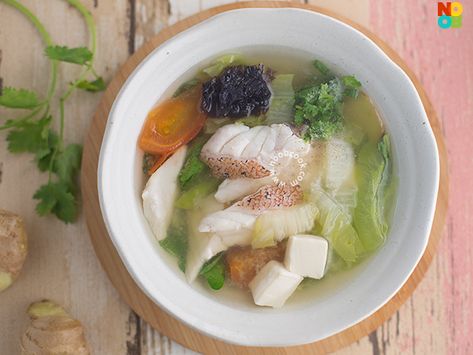 Chinese Fish Soup Recipe, Chinese Fish Recipe, Red Grouper, Fish Soup Recipe, Chinese Seafood, Grouper Fish, Braised Pork Belly, Fish Soup, Cook Recipes