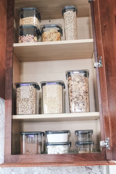 Always wanted a pinterest looking pantry.. Thanks to @rubbermaids Brilliance Pantry line I was able to achieve it. Head to my site to ready more about why I love the Rubbermaid Brilliance Pantry so much and you can also shop Brilliance Pantry on Amazon! Link is on my website. #Rubbermaidambassador #pantrymakeover, #pantrygoals, #dreampantry, #pantryorganization Rubbermaid Brilliance, Dream Pantry, Pantry Containers, Pantry Makeover, Amazon Link, Spring Has Sprung, Pantry Organization, Spring Cleaning, Bathroom Medicine Cabinet