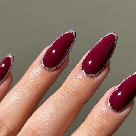 Anahi Victoria on Instagram: "cherry mocha holiday edition nails✨ inspo @sammijefcoate @bhambnails 🫶 using @lightslacquer Midnight Train and Fuzzy Socks use code ANAHI to save🫶 (commission code) #nails #nailgram #nailswatches #nailtrends #nailpolish #nailgram #nailpolishlover #nailpolishaddict #rednails #rednailpolish #winternails #cherrymocha #glazed #glazednails" Kuku Nail Art, Red Nails Nail Art, Nails Gel Design Ideas, Cherry Mocha Nails Design, Moulin Rouge Nails, Bridal Red Nails, Cherry Color Nails, Winter Nails Burgundy, Red And Gold Nails Ideas