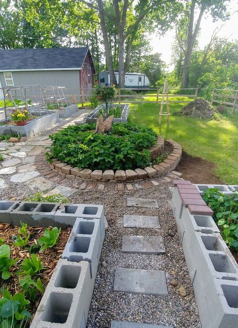 Raised Beds On Concrete, Concrete Block Garden Beds, Raised Garden Beds Cinder Blocks, Brick Raised Garden Beds, Inexpensive Raised Garden Beds, Stone Raised Beds, Bungalow Garden, Summer Planting, Raised Garden Bed Ideas