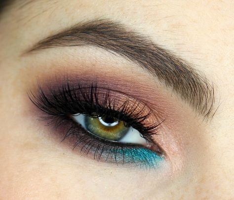 Love how the colors accent each other Copper/orange and blue/teal. I should use this combination more often. Turquoise Eye Makeup, Teal Eye Makeup, Turquoise Makeup, Nails Teal, Teal Eyeshadow, Teal Makeup, Wedding Makeup Blue, Eye Makeup Cut Crease, 2019 Nails