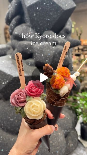 Japan Ice Cream, Flower Ice Cream, Korean Ice Cream, Place Video, Japan Dessert, Ice Cream Place, Flower Ice, Japan Life, Kawaii Cooking