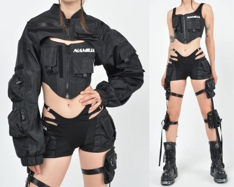 Cute Villain Outfits, Cyberpunk Costume Design, Super Spy Outfit, Girly Cyberpunk Outfit, Summer Techwear Outfits Women, Dark Cyberpunk Outfit, Cyberpunk Skirt Outfit, Soft Techwear Outfits, Spacepunk Outfit