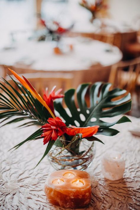 Get Inspired By The Island Vibes in This Placida Harbor Club Wedding | Junebug Weddings Tropical Wedding Tablescape, Hawaii Decorations, Mexico Beach Wedding, Mauritius Wedding, Cocktail Table Decor, Tropical Wedding Centerpieces, Creative Wedding Centerpieces, Cocktail Hour Decor, Mexico Beach Weddings