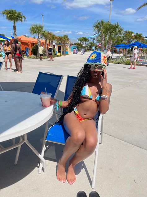 Water Park Hairstyles, Water Park Outfit, Waterpark Outfit, Waterpark Hairstyles, Park Outfit, Hot Summer Outfits, Swimsuit Edition, Waterpark, Black Girls Hairstyles