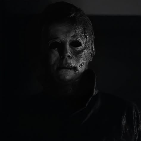 Michael Myers Icons Pfp, Michael Myers Profile Picture, Micheal Myers’s, Micheal Myers Pfp, Horror Profile Picture, Jason Pfp, Michael Myers Halloween Kills, Horror Movie Pfp, Horror Pfps