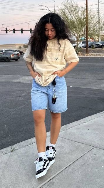 Button Up Shirt Summer Outfit, Summer Tom Boy Femme, Accessorizing Outfits, Looks Hip Hop, Street Style Outfits Casual, Blouses Designs, Blouse Ideas, Lazy Weekend, Mode Zara