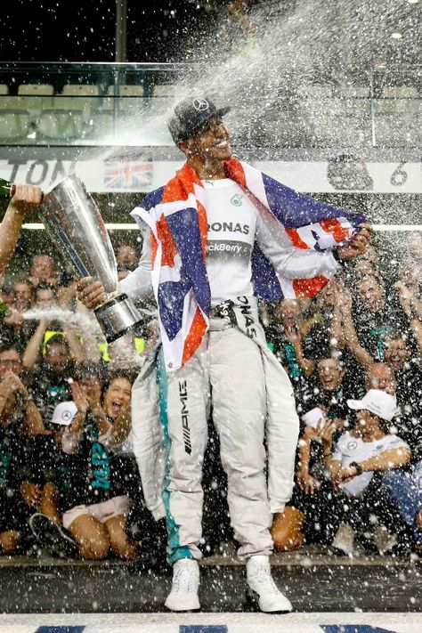 Champagne Shower #TeamLH Hamilton Wallpaper, Aryton Senna, Lewis Hamilton Formula 1, F1 Lewis Hamilton, F1 Wallpaper Hd, Mick Schumacher, Dirty Air, Sports Aesthetic, Formula Racing