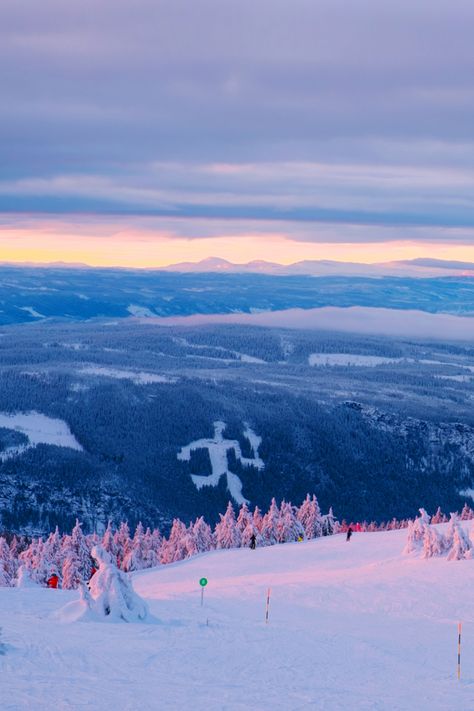 Hafjell ski resort near Lillehammer, Norway. Skiing Norway, Ski Norway, Lillehammer Norway, Finland Winter, City Wallpapers, Ski Park, Norway Winter, Snow Boarding, Ski Slope