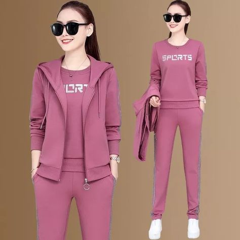 Tracksuit Women Fashion, Tracksuit Outfit Women, Sweat Suits Women, Track Suits Women, Girls Night Dress, Sports Wear Fashion, Sweat Suit, Fashion Sketches Dresses, Autumn Casual