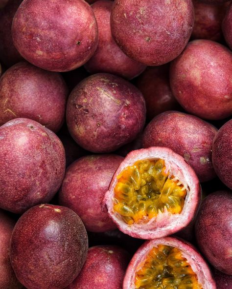 Passion fruit (also known as lilikoi) is maybe one of the most delicious tasting fruits on the planet! Don’t believe us? Head to @wholefoods, @sprouts, @wegmans, and/or @target and find out for yourself🤤 Keep in mind a little goes a long way and is loaded with nutrients like antioxidants, vitamin C, and vitamin A💪 Happy tasting💖 #PassionFruit #Superfruit #PitayaFoods Fruit Drinks, Exotic Fruit, Tropical Fruits, Fruit And Veg, Vitamin A, Passion Fruit, Vitamin C, Sprouts, Food Photography