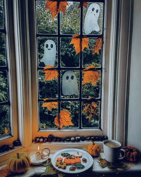 Hallowen Ideas, Halloween Room Decor, Halloween Tattoo, Fall Halloween Decor, Halloween Home Decor, Fete Halloween, Samhain, Hallows Eve, Halloween House