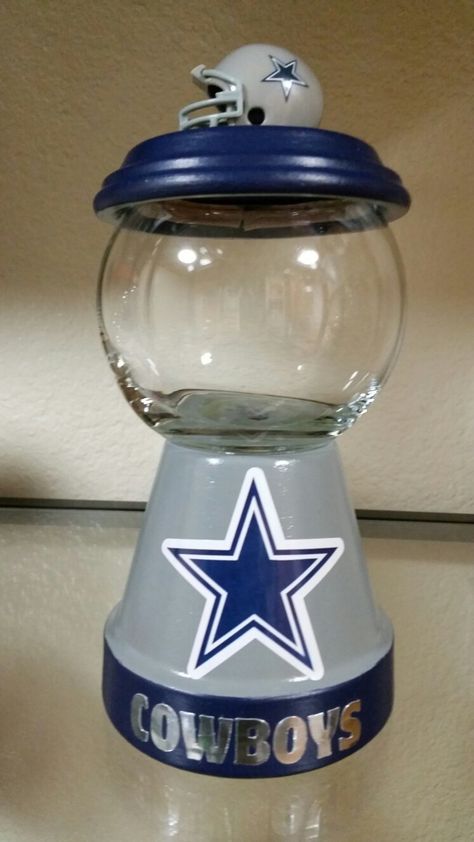 Cowboys Crafts For Outdoors, Dallas Cowboy Diy Gifts, Dallas Cowboys Diy Crafts Ideas, Diy Dallas Cowboys Gifts, Dallas Cowboys Crafts Diy, Cowboys Diy Gifts, Flower Pot Candy Jar, Clay Pot Candy Jar Diy, Cowboys Epoxy Tumbler