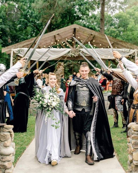 Fantasy Bride And Groom, Midevil Wedding Theme Ideas, Groom Fantasy Wedding, Medieval Wedding Groom Outfit, Viking Wedding Outfit Men, Renn Faire Wedding, Knight Wedding Theme, Fantasy Wedding Ideas Fairytale, Medieval Groom Attire