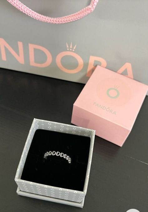 Pandora Bracelet Charms Ideas, Cute Promise Rings, Pandora Bracelet Designs, Expensive Jewelry Luxury, Jewelry Accessories Ideas, Pandora Rings, Pandora Bracelet Charms, Girly Accessories, Classy Jewelry