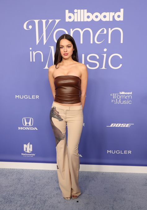 Olivia Rodrigo's Vintage Chloé Horse Pants Are a Carrie Bradshaw Throwback Billboard Women In Music, Evolution Of Fashion, Black Combat Boots, Women In Music, Music Event, Parisian Chic, Carrie Bradshaw, Vintage Branding, Red Carpet Dresses