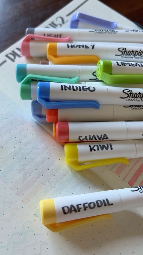 Jenna Meyers | HAND LETTERING ARTIST (@memoriesbymeyers) posted on Instagram: “So what do you like to do for fun? Oh you know…. Label pen colors. 😍✍🏼 @sharpie S•Note Duo” • May 26, 2022 at 6:34pm UTC Better Off Alone, School Prep, Sharpie Pens, Pen Name, Diy Planner, Bullet Journals, Planner Bullet Journal, Printable Stickers, Note Taking