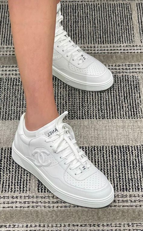 Chic Luxury White Sneakers, Luxury White Sneakers Women, Chanel Sneakers Woman, White Dior Sneakers, Chanel Sneakers White, Dior Vibe Sneaker, Chanel Sneakers, Fade Styles, Luxury Lifestyle Dreams