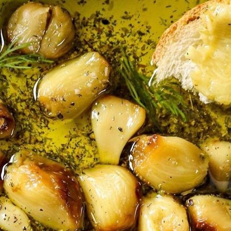 Alexis| Good Food + Travel on Instagram: "Roasted Garlic & Herb Bread Dipping Oil:

What you’ll need:
* 2 whole heads garlic
* 1/2 cup good quality EV olive oil+ 2 tbsp
* Crusty bread
* 1/2 tsp kosher salt
* 1/2 tsp fresh dill
* 1/2 tsp onion powder
* 1/2 tsp dried oregano
* 1/4 tsp marjoram
* 1/4 tsp fresh cracked pepper pepper
* Garnish fresh dill

Find the full recipe details by clicking the link in the bio or Google “Must Love Garlic Dipping Oil”

.
.
.
.
#roastedgarlic #garliclovers #garliclover #breadoil #summerappetizer #summersnack #dinnerpartyideas #dinnerpartyfood #garlicrecipes #garlicrecipe" Garlic And Oil Pasta, Garlic Dipping Oil, Roasted Garlic Olive Oil, Oil Bread Dip, Olive Oil Bread Dip, Garlic Herb Bread, Garlic And Oil, Olive Oil Dip For Bread, Oil Pasta