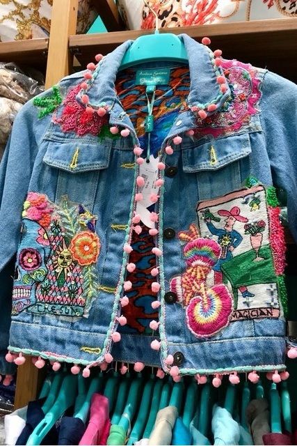 Gina’s Clothing, Jewelry And Accessory Show - Some Vintage Items Crochet On Denim, Embroidery Jeans Jacket, Upcycled Denim Jacket, Diy Denim Jacket, Reworked Clothing, Embellished Denim Jacket, Mode Hippie, Boho Denim, Diy Jacket