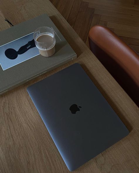 Macbook Space Grey, Maria Kragmann, Last Hours, College Supplies, Grey Aesthetic, Studying Life, Beauty Products Photography, Brooklyn Baby, Gray Aesthetic