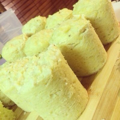 Mealie Bread – My nani’s recipe Maize Meal Bread Recipe, Mielie Bread Recipe, Mealie Bread South Africa, Mielie Bread, Mealie Bread, Steam Cake Recipe, Big Pots, Mine Mine Mine, Ok Fine