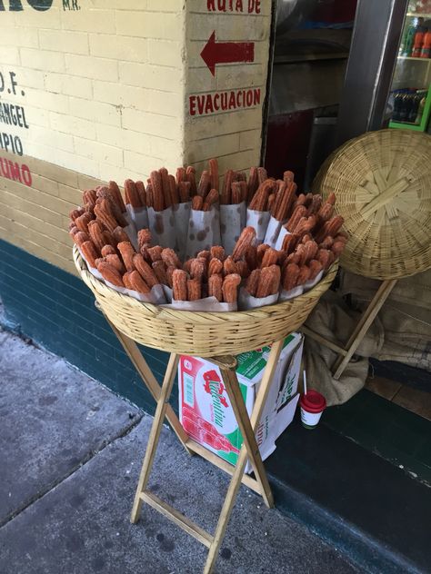 Churro Stand Ideas, Churros Ideas, Churro Stand, Mexico City Vacation, Oaxaca Wedding, Food Stall Design, Mexican Market, Snack Cart, Latina Aesthetic