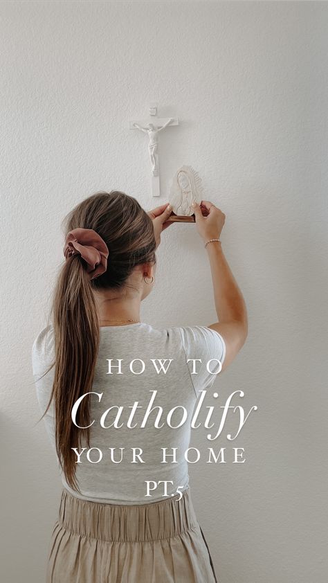 Display an image of Mary in your home. Click to learn more about Catholic homemaking. Catholic Dorm Room, Catholic Bedroom Aesthetic, Catholic Alters For Home, Altar Home Ideas, Catholic Minimalism, Catholic Decor Home Ideas, Catholic Altar Home Ideas, Living Spiritually, Catholic Bedroom