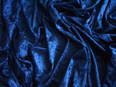 cluttered blue velvet Blue Velvet Aesthetic, Zoya Aesthetic, Wizard Style, Blue Neighbourhood, Pillars Of Eternity, Ravenclaw Aesthetic, Ravenclaw House, The Grisha Trilogy, Hogwarts Aesthetic