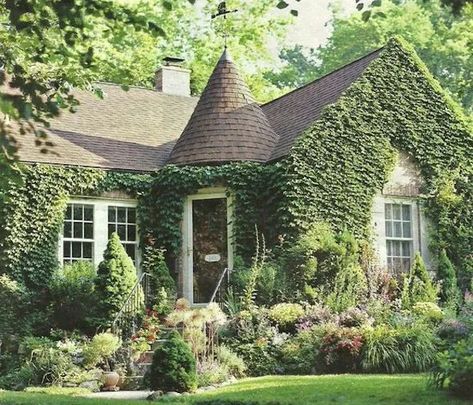 English Ivy on house with a turret Cottage With Turret, Ivy Covered Cottage, Cottage With Tower, House Covered In Vines, Ivy Covered House, House With Ivy, House With Turret, Ivy Cottage, Green Cottage