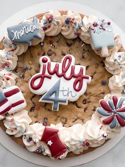 July 4 Cookie Cake, Memorial Day Cookies Decorated, Fourth Of July Cookie Cake, Baseball Cookie Cake, 4th Of July Cookies Decorated, Cookie Cakes Decorated, Memorial Day Cookies, Cookie Cake Decorating Ideas, Fourth Of July Cookies