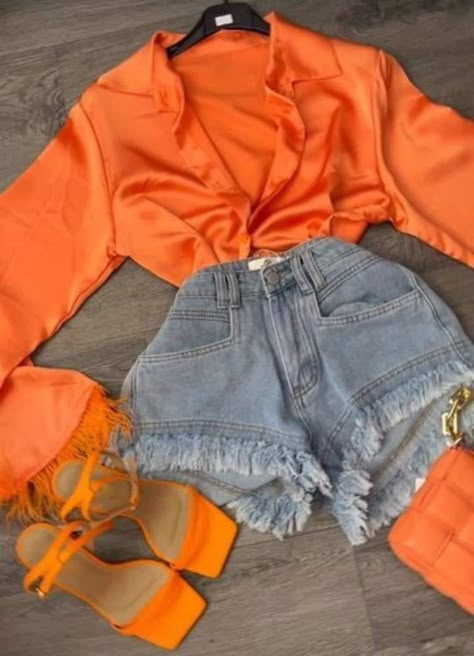 Denim And Orange Outfit, 20th Birthday Outfit Ideas Baddie, Summer Concert Outfits Black Women, Rnb Concert Outfit Ideas, Day Party Outfit Black Women, Baddie Brunch Outfit, End Of Fall, Brunch Outfit Spring, 25 Birthday