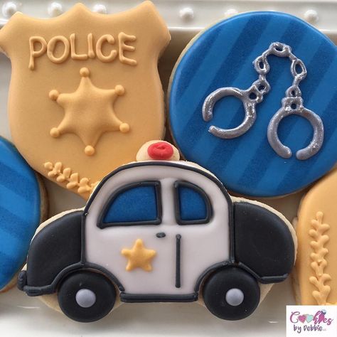 Cookies by Debbie LLC on Instagram: “Little birthday policeman on patrol. Cuteness🚓 #birthdaypolice” Police Officer Birthday, Police Cakes, Car Cookies, Police Party, Police Birthday, Cookies For Kids, Creative Cookies, Police Car, Cookie Gifts