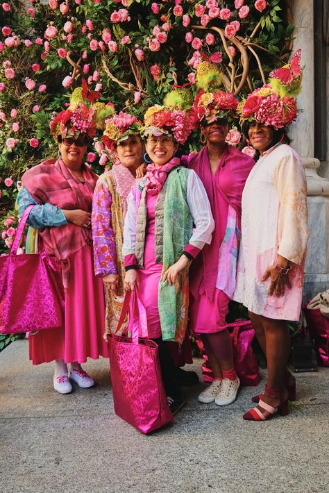 Manhattan Fashion, Seasons In The Sun, Pink Flower Crown, Easter Fashion, Exclamation Point, Easter Bonnet, Joe Cool, Easter Parade, Good Poses