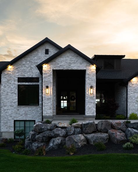 Dark Stone Exterior Houses, Black House With Stone, Gray And Black House Exterior, Grey Stone House Exterior, Gray Brick House Exterior, Grey Brick House Exterior, Grey Stone House, Stone Front House, Grey Brick Houses