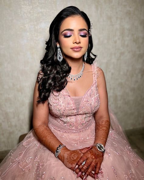 Ready to dazzle and shine all night long.💎✨ Makeup @jasminebajwva Bride @dr.mani.sachdeva Hair @hairbyanilsingh Lashes @thenaristudio Style: Meryl Dm @jasminebajwva for bookings Bridal Makeup | Party Makeup | Glam Makeup | Makeup Trends | Flawless Skin | Wedding Makeup | Makeup Tutorials | Beauty Tips | Natural Makeup | Professional Makeup | Makeup Artist Near Me | Makeup Services | HD Makeup | Bridal Beauty | Makeup Studio | Airbrush Makeup | Makeup Transformation | Festive Makeup | Gl... Halloween Makeup Tutorials, Halloween Makeup Tutorial Easy, Festive Makeup, Makeup Professional, Natural Makeup Tips, Hd Makeup, Date Night Makeup, Makeup Glam, Makeup Bridal