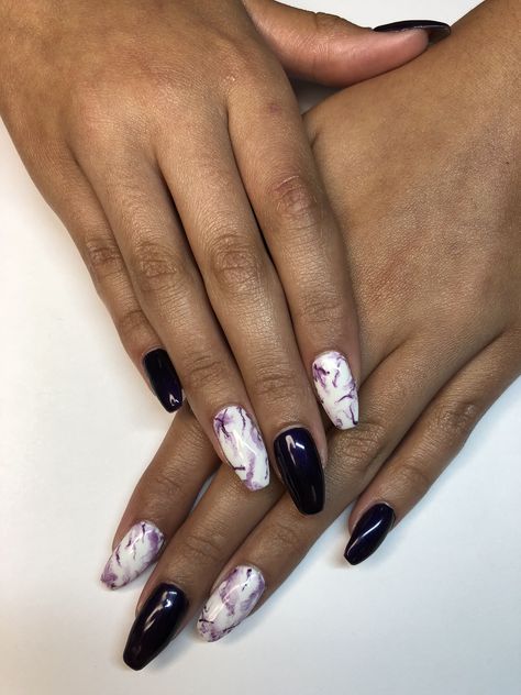 Dark Purple Marble Nails, Black Marble Nails, Art 2024, Prom 2024, Almond Nail, Purple Marble, Black And White Marble, Marble Nails, Gold Marble