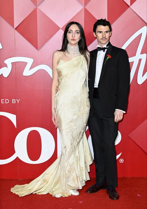 tish weinstock and conner ives british fashion awards ‘22 Best Dressed Outfits, Tish Weinstock, Red Carpet Best Dressed, Conner Ives, Red Carpet 2022, Dynasty Fallon, Rm Style, 2022 Red Carpet, Red Carpet Jewelry