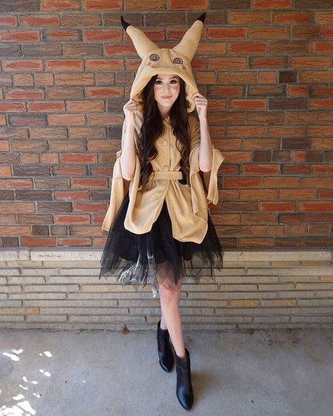 Mimikyu Halloween Costume, Mimikyu Onesie, Halloween Female Costumes Ideas, Mimikyu Outfit, Mimikyu Makeup, Idee Halloween Costume, Mimikyu Costume, Mimikyu Cosplay, Eevee Cosplay