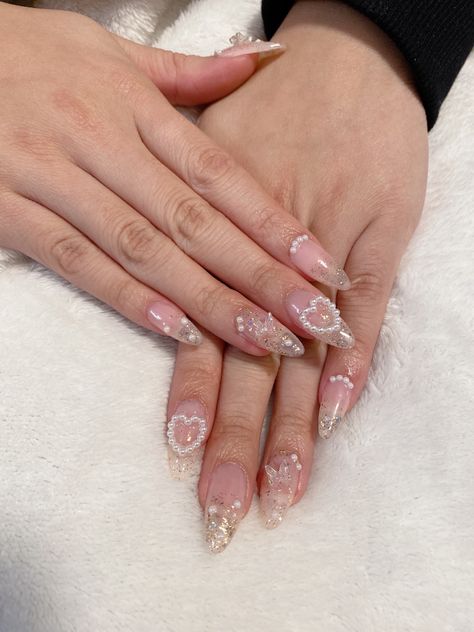 Aphrodite Nails, Prom Nail Ideas, Pale Nails, Prom Nail, Ombre Nails Glitter, Nails Aesthetic, Pretty Nail Designs, Fall Acrylic Nails, Pretty Gel Nails