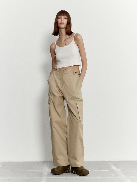 Editor's Note This is a beige cargo pants made with high-density material. There is a front  side  and back squared pocket. It has an adjustable waist making it comfortable to wear.- Beige cargo pants- It has a high-density material- Front and side squared pocket- Adjustable waist makes it comfortable to wear- Easy to matchMeasurements (in.)One Size (XS-M)- Total length: 41.34 in.- Front rise: 12.99 in.- Back rise: 16.14 in.- Thigh: 13.98 in.- Waist: 12.60 in.- Hip: 19.29 in.- Hem: 8.86 in.Model Beige Cargo Pants, Beige Cargo, Cotton Cargo Pants, Cargo Pants Women, Mens Outerwear, Men Shoes Size, Mens Bottom, Cargo Pants, Density