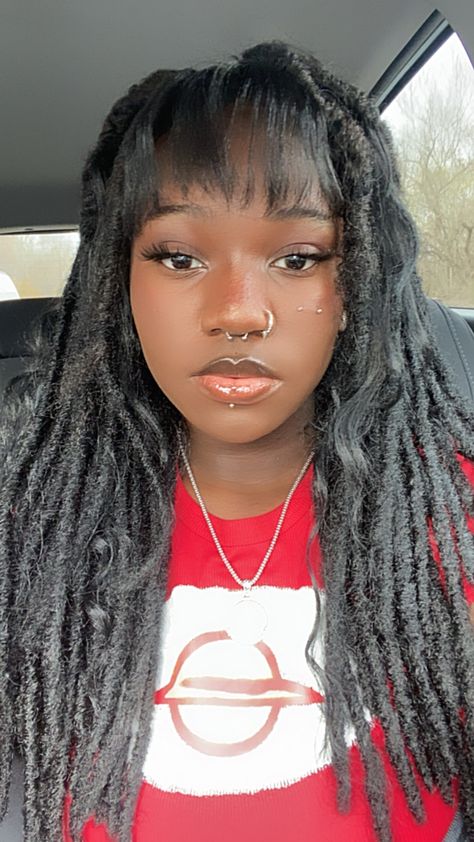 Locs With Straight Bangs, Locs With Fringe, Bangs With Locs, Alt Black Hairstyles, Dreads With Bangs, Partial Locs, Bangs Inspo, V Bangs, Micro Bangs