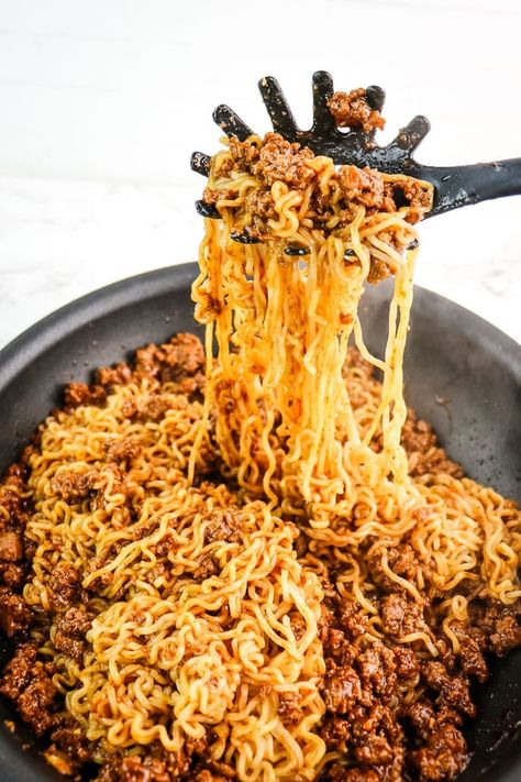 Ground Beef and Ramen Noodles Mongolian Beef Ramen Noodles, Ramen Ground Beef Recipes, Ground Beef Ramen Skillet, Ground Beef And Ramen Noodle Recipes, Ramen Ground Beef, Ground Beef And Ramen, Ground Beef Ramen Noodle Recipes, Beef And Ramen Noodles, Beef And Ramen