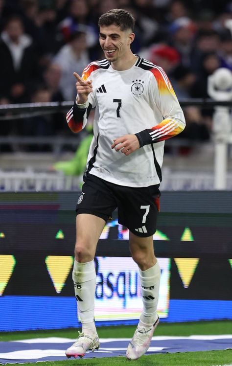 Kai Havertz Germany, Havertz Arsenal, Havertz Germany, Goat Messi, Germany National Football Team, Soccer Men, Kai Havertz, كريستيانو رونالدو, Football Pictures