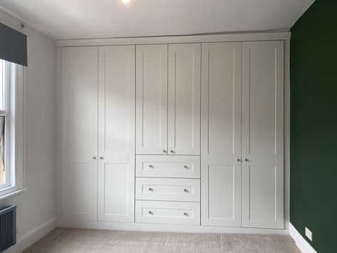 Apsley House, Latest Cupboard Designs, Fitted Wardrobes Bedroom, Bedroom Built Ins, Fitted Bedroom Furniture, Bedroom Built In Wardrobe, Bedroom Cupboards, Fitted Bedrooms, Bedroom Cupboard Designs