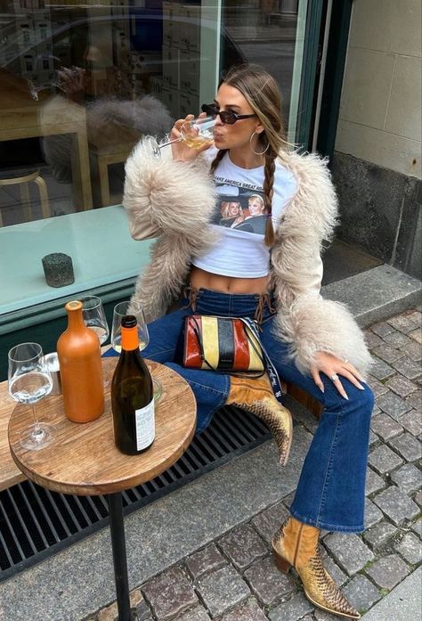 Charlotte Simone, Winter Boho, Fall 24, Fall Fits, Mode Inspo, Winter Fits, Outfit Inspo Fall, 2024 Fashion, Winter 2024